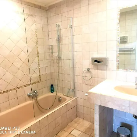 16 En Duplex, Deux - Les De Robinson - Avec Piscine En Bord De Siagne, A Appartamento Mandelieu