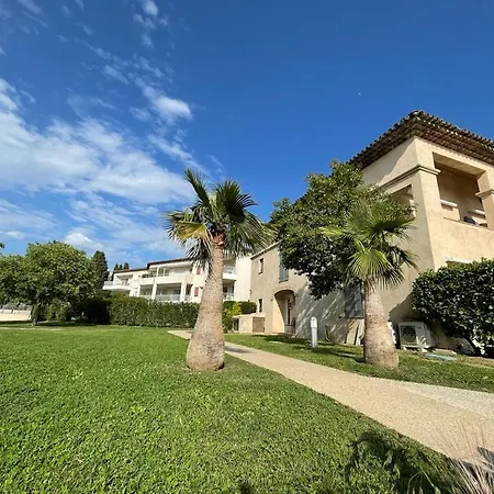 Apartment Les De Robinson: Duplex With Pool By Siagne River Mandelieu-la-Napoule